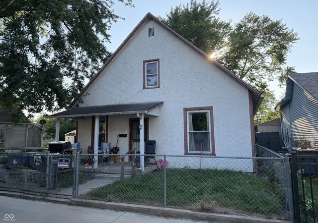 Photo 1 of Single family home for sale at 1152 N Centennial St, Indianapolis, IN 46222 | MLS# 22124537 | Listing updated on 2026-10-02