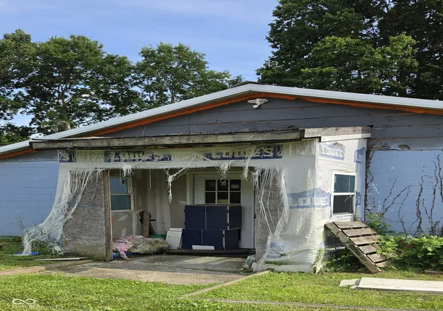 Photo 1 of Single family home for sale at 371 W Douglas St, Martinsville, IN 46151 | MLS# 22124569 | Listing updated on 2026-09-10