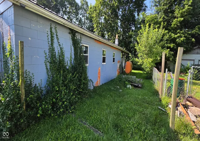 Photo 3 of Single family home for sale at 371 W Douglas St, Martinsville, IN 46151 | MLS# 22124569 | Listing updated on 2026-09-10