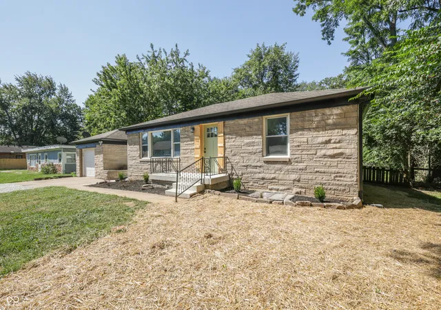 Photo 3 of Sale Pending at 2028 N Berwick Ave, Indianapolis, IN 46222 | MLS# 22124609 | Listing updated on 2026-09-10