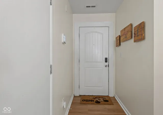 Photo 3 of Single family home for sale at 6336 Emerald Springs Dr, Indianapolis, IN 46221 | MLS# 22124629 | Listing updated on 2026-09-30