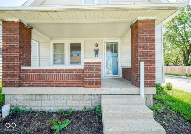 Photo 3 of Multi family home for sale at 601 N Oxford St, Indianapolis, IN 46201 | MLS# 22124635 | Listing updated on 2026-09-21