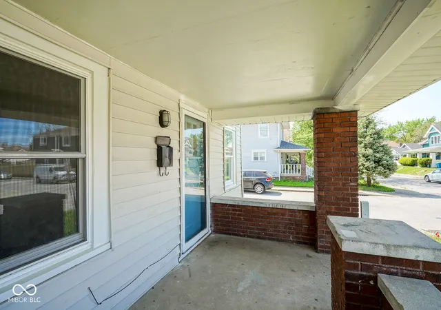 Photo 3 of House for sale at 601 N Oxford St, Indianapolis, IN 46201 | MLS# 22124635 | Listing updated on 2026-09-21