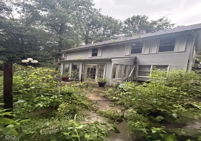 Photo 2 of Single family home for sale at 8866 S County Rd 125 E, Cloverdale, IN 46120 | MLS# 22124639 | Listing updated on 2026-10-21