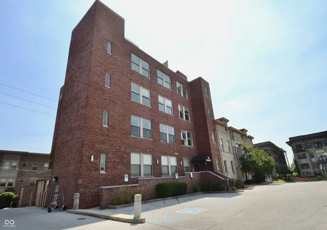Photo 1 of Condo for sale at 2105 N Meridian St #202, Indianapolis, IN 46202 | MLS# 22124655 | Listing updated on 2026-09-10