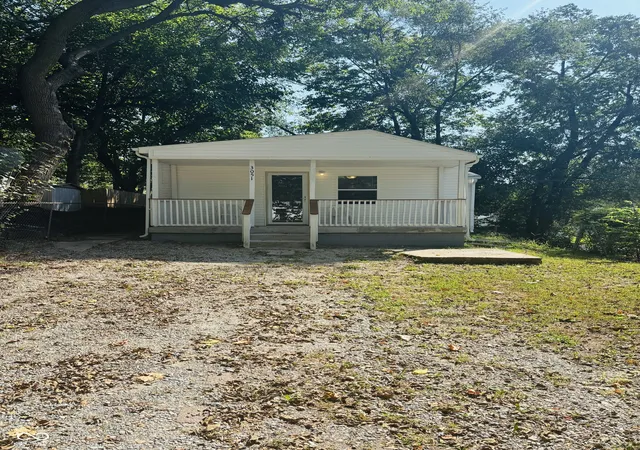 Photo 2 of Single family home for sale at 3051 S Roena St, Indianapolis, IN 46241 | MLS# 22124657 | Listing updated on 2026-09-25