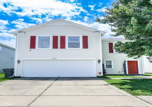 Photo 1 of Single family home for sale at 11505 Presidio Dr, Indianapolis, IN 46235 | MLS# 22124678 | Listing updated on 2026-09-10