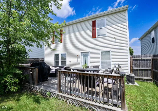 Photo 3 of Single family home for sale at 11505 Presidio Dr, Indianapolis, IN 46235 | MLS# 22124678 | Listing updated on 2026-09-10