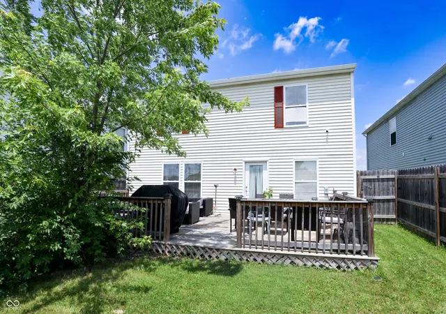 Photo 3 of Single family home for sale at 11505 Presidio Dr, Indianapolis, IN 46235 | MLS# 22124678 | Listing updated on 2026-09-10