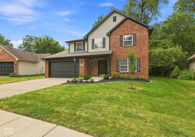 Photo 3 of Single family home for sale at 11370 Wilderness Trl, Fishers, IN 46038 | MLS# 22124718 | Listing updated on 2026-10-07