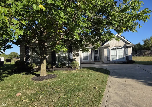 Photo 2 of Single family home for sale at 2360 Peter Ct, Indianapolis, IN 46229 | MLS# 22124734 | Listing updated on 2026-09-18