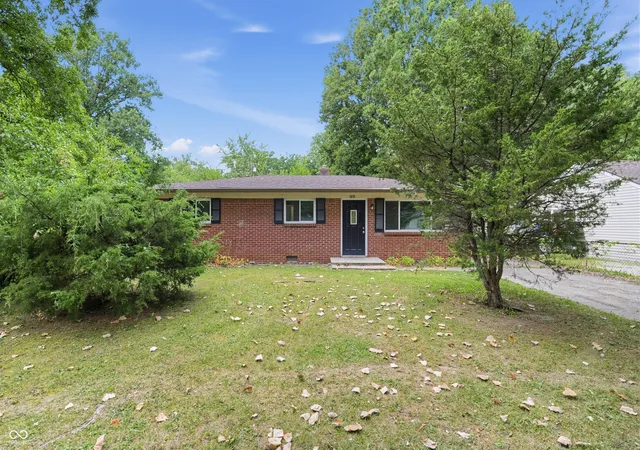Photo 2 of Single family home for sale at 3618 N Hartman Dr, Indianapolis, IN 46226 | MLS# 22124745 | Listing updated on 2026-10-21