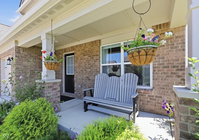 Photo 3 of Single family home for sale at 4225 Blackford Rd, Bargersville, IN 46106 | MLS# 22124781 | Listing updated on 2026-09-14