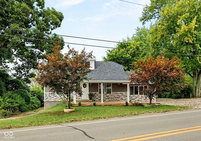 Single family home for sale at 1201 N State Rd 157, Bloomfield, IN 47424 | MLS# 22124785