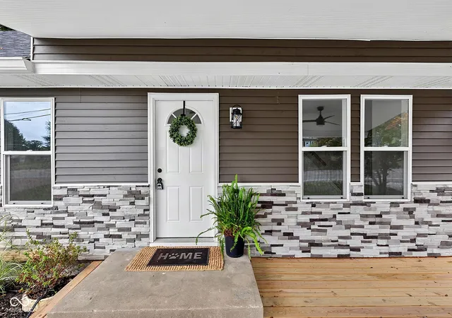 Photo 3 of Single family home for sale at 1201 N State Rd 157, Bloomfield, IN 47424 | MLS# 22124785 | Listing updated on 2026-10-26
