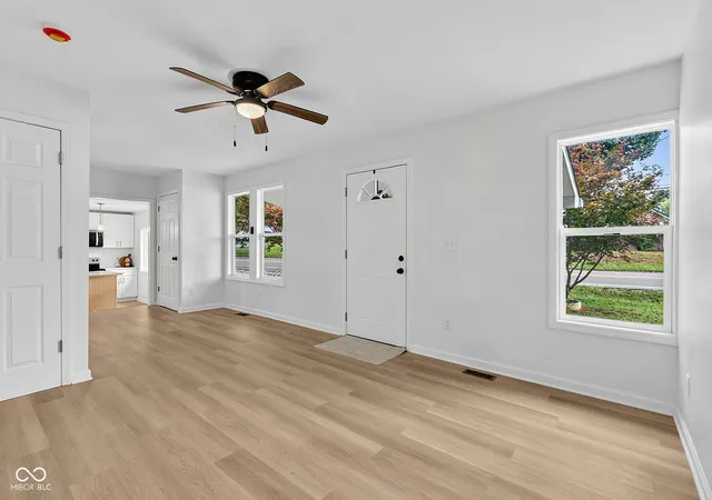 Photo 4 of Single family home for sale at 1201 N State Rd 157, Bloomfield, IN 47424 | MLS# 22124785 | Listing updated on 2026-10-26