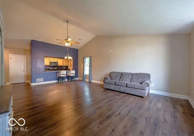 Photo 2 of Sale Pending at 1362 Willow Walk Pkwy, Elwood, IN 46036 | MLS# 22124808 | Listing updated on 2026-09-23