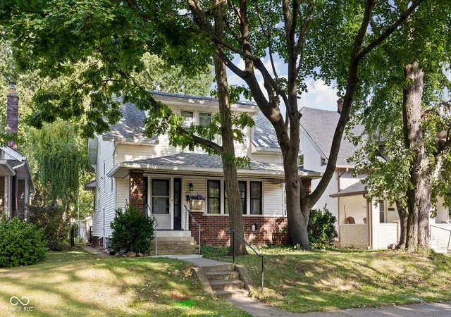 Photo 1 of Single family home for sale at 505 N Dequincy St, Indianapolis, IN 46201 | MLS# 22124813 | Listing updated on 2026-10-07