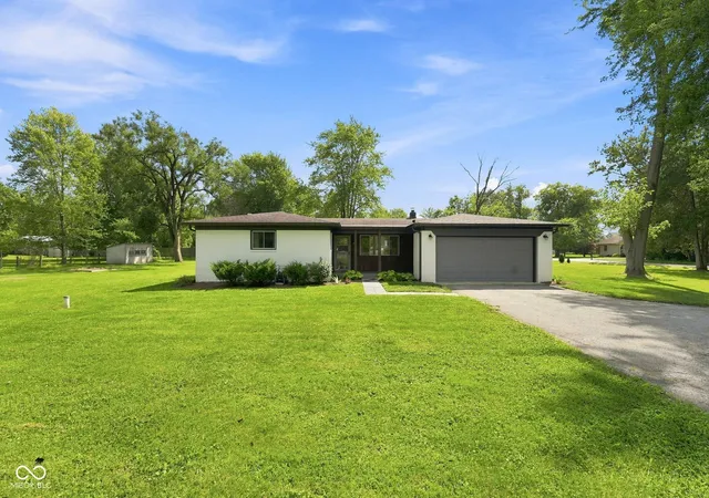 Photo 1 of Sale Pending at 102 Waterman Dr, Noblesville, IN 46060 | MLS# 22124830 | Listing updated on 2026-09-18
