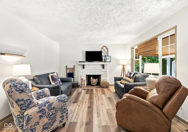Photo 3 of Sale Pending at 61 Cecil Ave, Indianapolis, IN 46219 | MLS# 22124834 | Listing updated on 2026-09-29