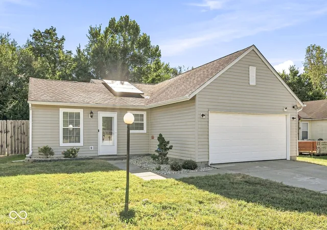 Photo 1 of Single family home for sale at 5113 Emmert Dr, Indianapolis, IN 46221 | MLS# 22124848 | Listing updated on 2026-09-25