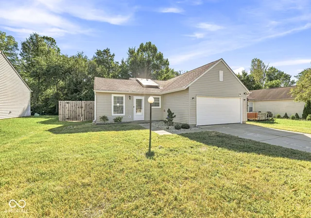 Photo 2 of Single family home for sale at 5113 Emmert Dr, Indianapolis, IN 46221 | MLS# 22124848 | Listing updated on 2026-09-25