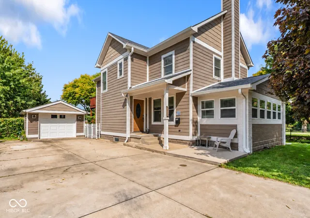Photo 1 of Sale Pending at 112 S Monroe St, Mooresville, IN 46158 | MLS# 22124875 | Listing updated on 2026-09-14