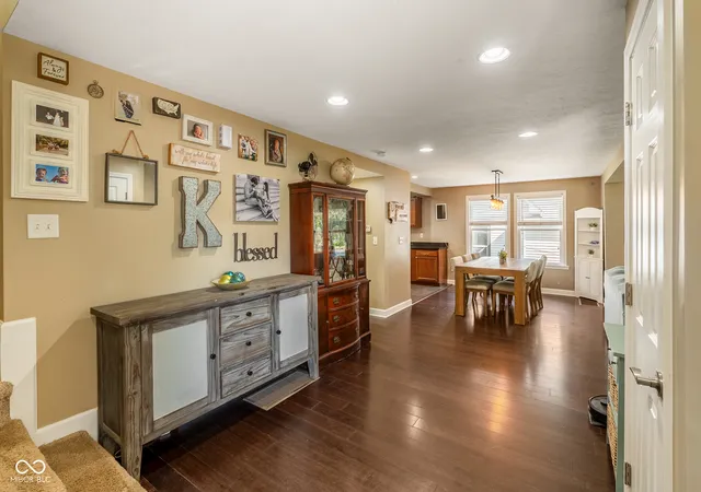 Photo 3 of Sale Pending at 112 S Monroe St, Mooresville, IN 46158 | MLS# 22124875 | Listing updated on 2026-09-14