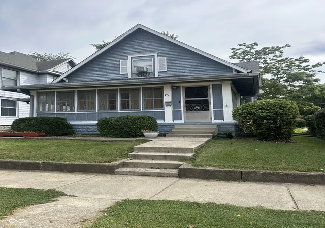 Photo 1 of Single family home for sale at 711 S Locust St, Greencastle, IN 46135 | MLS# 22124881 | Listing updated on 2026-09-14