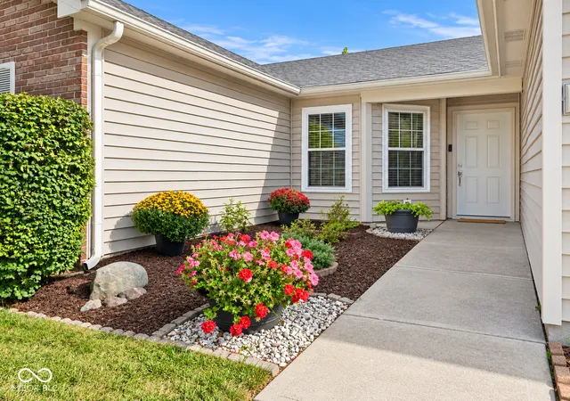 Photo 3 of Single family home for sale at 3020 Shadow Lake Dr, Indianapolis, IN 46217 | MLS# 22124888 | Listing updated on 2026-10-13