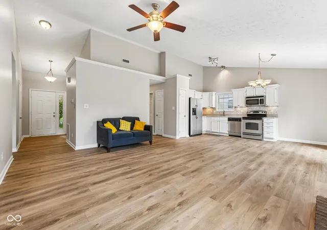 Photo 4 of Single family home for sale at 19576 Jena Dr, Noblesville, IN 46062 | MLS# 22124895 | Listing updated on 2026-09-30
