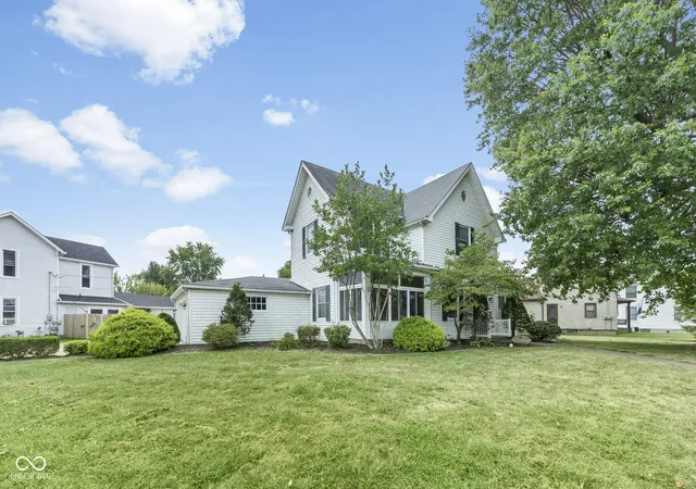 Photo 2 of Single family home for sale at 211 E Catherine, Batesville, IN 47006 | MLS# 22124907 | Listing updated on 2026-09-14
