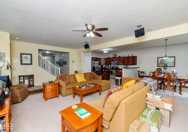 Photo 4 of Single family home for sale at 1075 Lazio Ct, Greenwood, IN 46143 | MLS# 22124938 | Listing updated on 2026-09-30