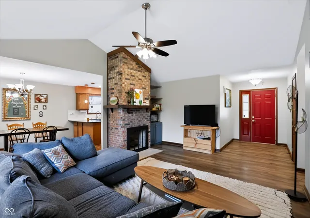 Photo 4 of Single family home for sale at 9562 Falkirk Dr, Indianapolis, IN 46256 | MLS# 22124941 | Listing updated on 2026-10-13