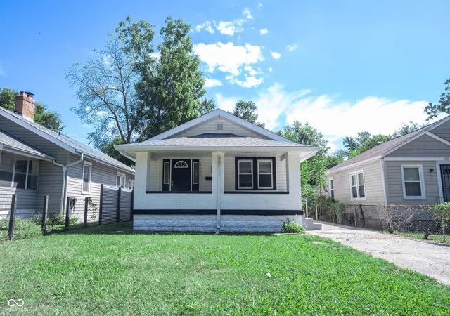 Photo 1 of Single family home for sale at 4839 Rosslyn Ave, Indianapolis, IN 46205 | MLS# 22124961 | Listing updated on 2026-09-11