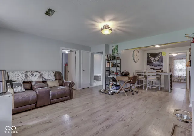Photo 2 of Single family home for sale at 1603 S Morgantown Rd, Greenwood, IN 46143 | MLS# 22124964 | Listing updated on 2026-09-12