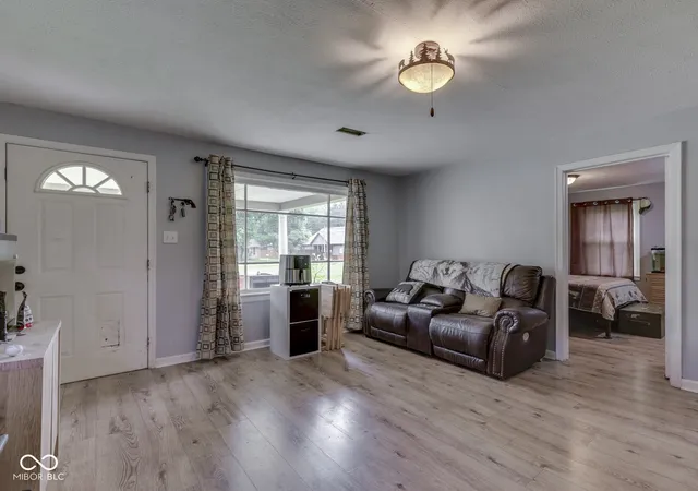 Photo 3 of Single family home for sale at 1603 S Morgantown Rd, Greenwood, IN 46143 | MLS# 22124964 | Listing updated on 2026-09-12