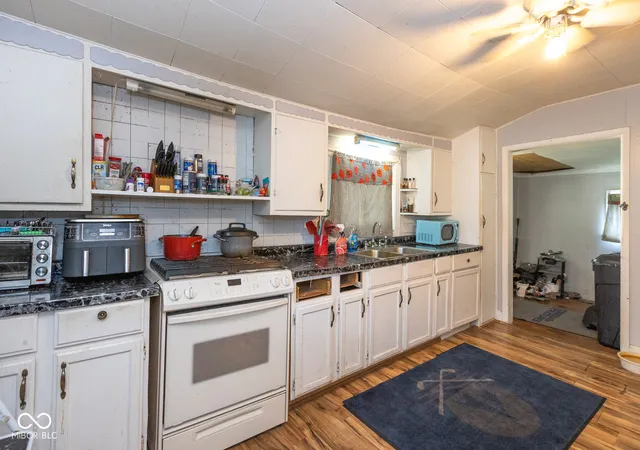 Photo 3 of Single family home for sale at 7901 Alexander St, Indianapolis, IN 46259 | MLS# 22124974 | Listing updated on 2026-09-30