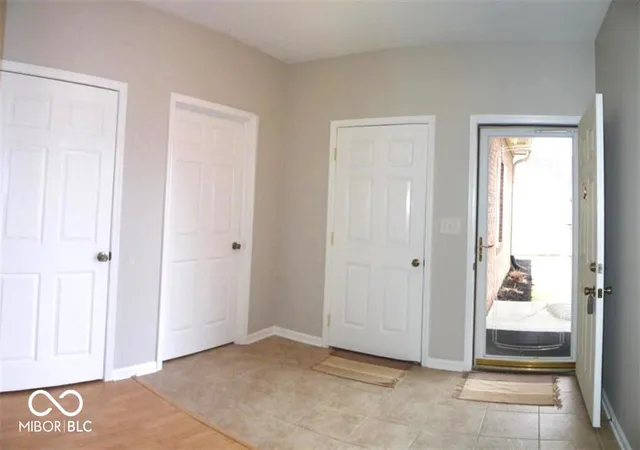 Photo 3 of Condo for sale at 4293 Washington Blvd, Plainfield, IN 46168 | MLS# 22124978 | Listing updated on 2026-09-10