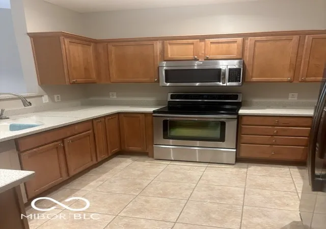 Photo 3 of Condo for sale at 4293 Washington Blvd, Plainfield, IN 46168 | MLS# 22124978 | Listing updated on 2026-09-10