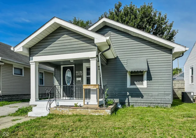 Photo 2 of Single family home for sale at 1530 Dawson St, Indianapolis, IN 46203 | MLS# 22124983 | Listing updated on 2026-09-27