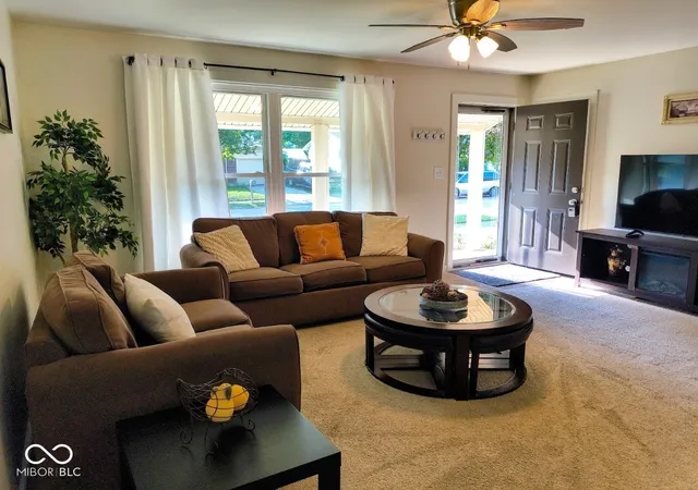 Photo 4 of Single family home for sale at 641 S Mitchner Ave, Indianapolis, IN 46239 | MLS# 22124997 | Listing updated on 2026-10-07