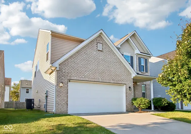 Photo 1 of Single family home for sale at 5779 Blue Sky Dr, Whitestown, IN 46075 | MLS# 22125038 | Listing updated on 2026-10-05