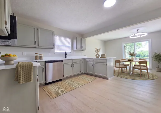 Photo 2 of Single family home for sale at 243 Lakemoore St, Brownsburg, IN 46112 | MLS# 22125040 | Listing updated on 2026-09-15