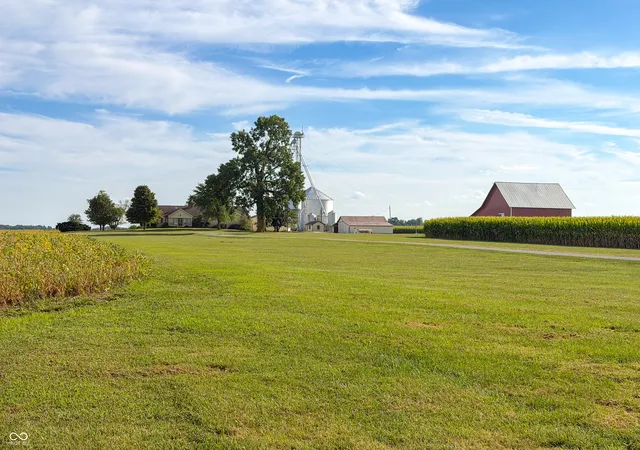 Photo 3 of Single family home for sale at 10449 W 300 South, Jamestown, IN 46147 | MLS# 22125045 | Listing updated on 2026-09-10