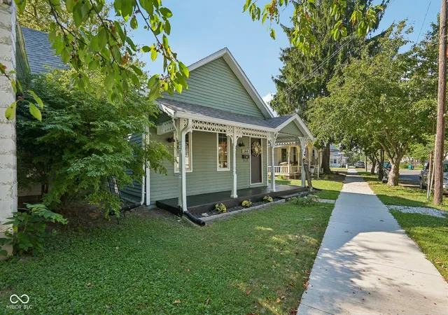 Photo 2 of Sale Pending at 268 Johnson Ave, Franklin, IN 46131 | MLS# 22125051 | Listing updated on 2026-09-12