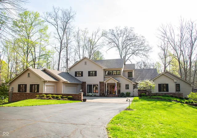 Photo 3 of Sale Pending at 3609 N Devon Dr, Martinsville, IN 46151 | MLS# 22125052 | Listing updated on 2026-09-11