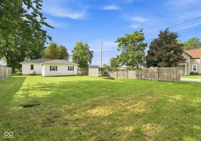 Photo 33 of Single family home for sale at 11003 Hoagland Rd, Hoagland, IN 46745 | MLS# 22125058 | Listing updated on 2026-09-25