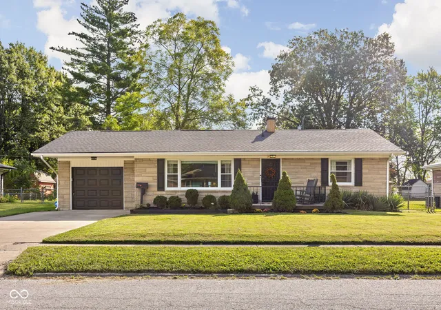 Photo 1 of Sale Pending at 333 Brookside Ln, Plainfield, IN 46168 | MLS# 22125068 | Listing updated on 2026-09-14