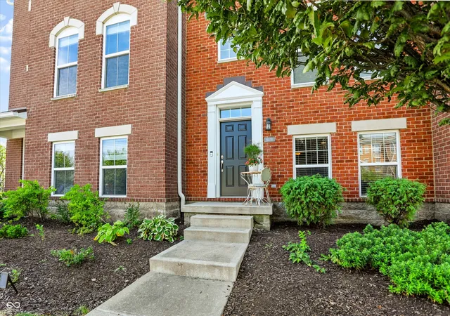 Photo 2 of Townhouse for sale at 6379 Central Blvd, Whitestown, IN 46075 | MLS# 22125070 | Listing updated on 2026-09-29